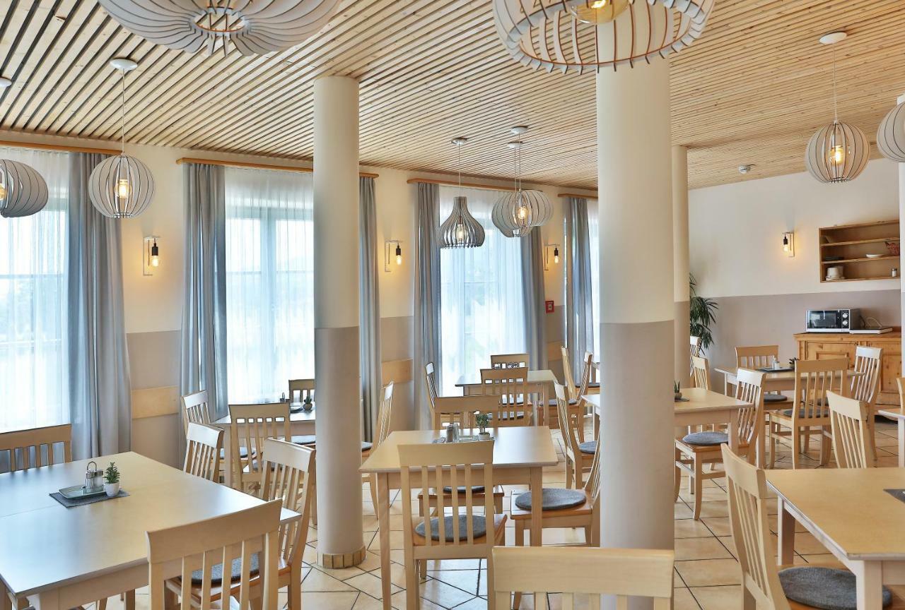 Jufa Hotel Poellau - Bio Landerlebnis エクステリア 写真