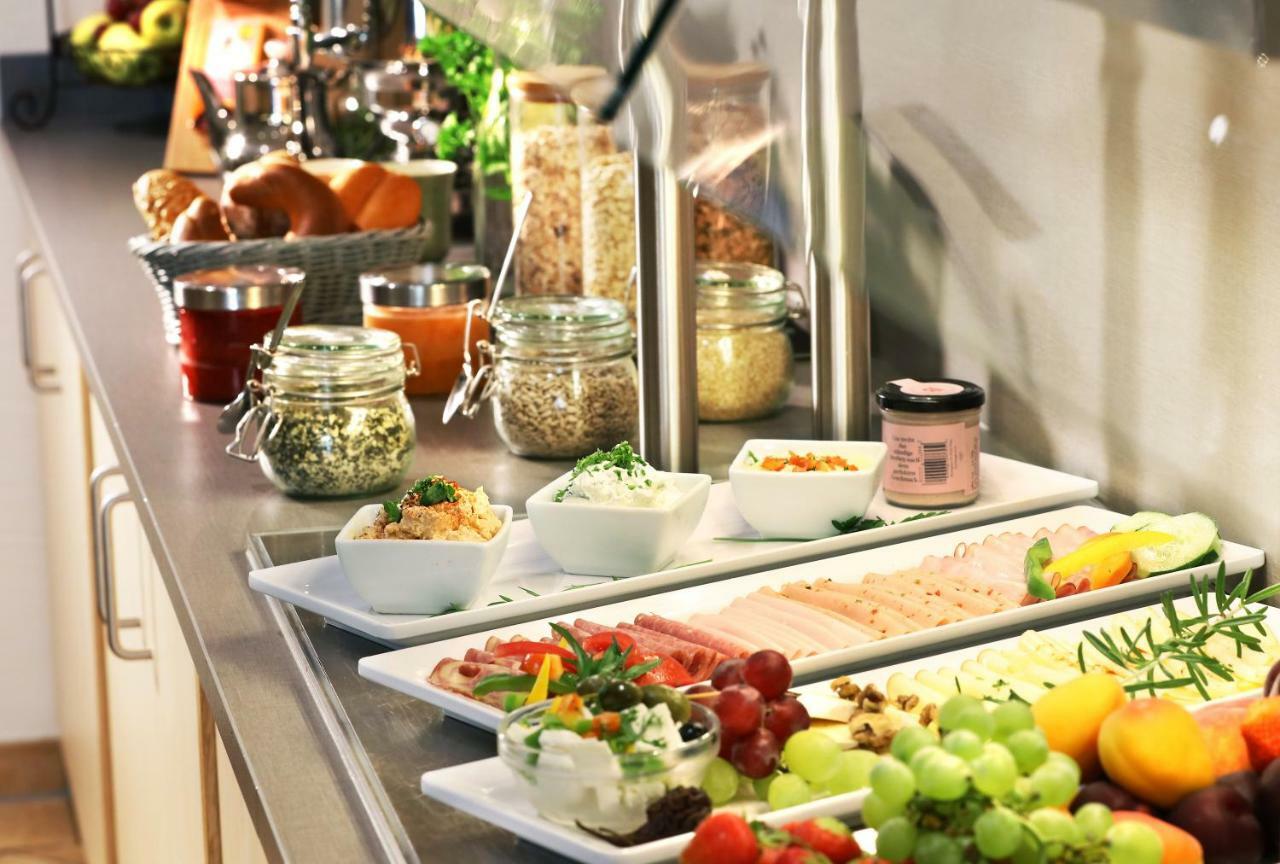 Jufa Hotel Poellau - Bio Landerlebnis エクステリア 写真